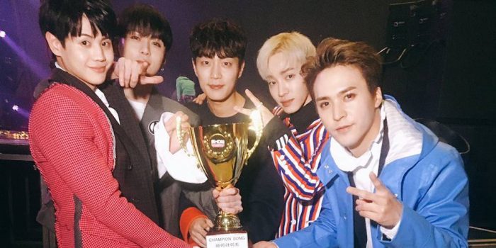 Highlight одержали вторую победу "Plz Don't Be Sad" в "Show! Champion"!