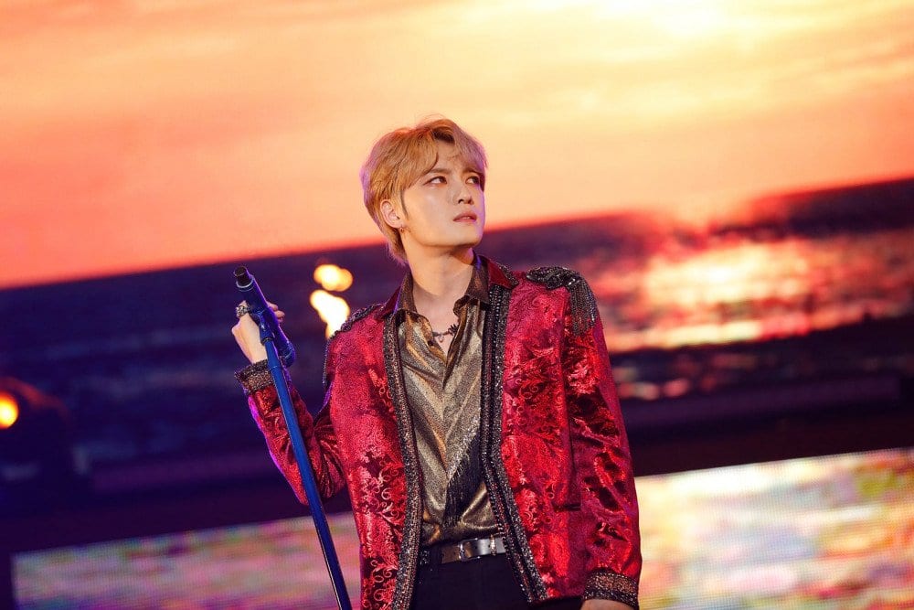 King choice hot 50 world songs. 2019 Jaejoong talk. 2019 Jaejoong talk на сцене. 2021 Jaejoong talk на сцене.