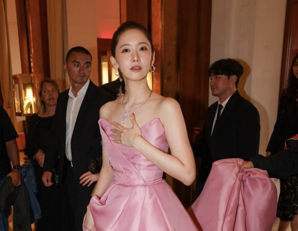 Юна из Girls' Generation появилась на красной дорожке Каннского кинофестиваля
