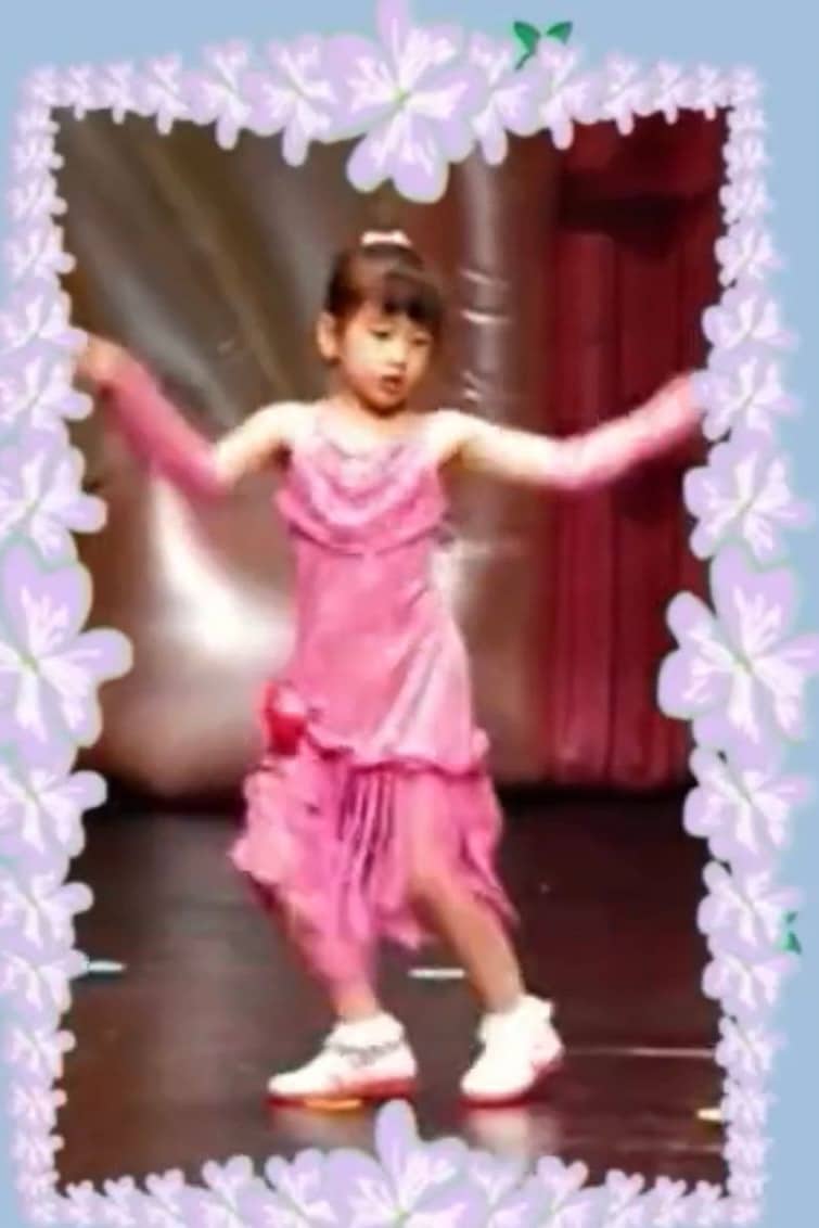 [theqoo] Видео с маленькой Юджин из IVE, танцующей под песню Wonder Girls «Nobody», вызвало умиление у фанатов