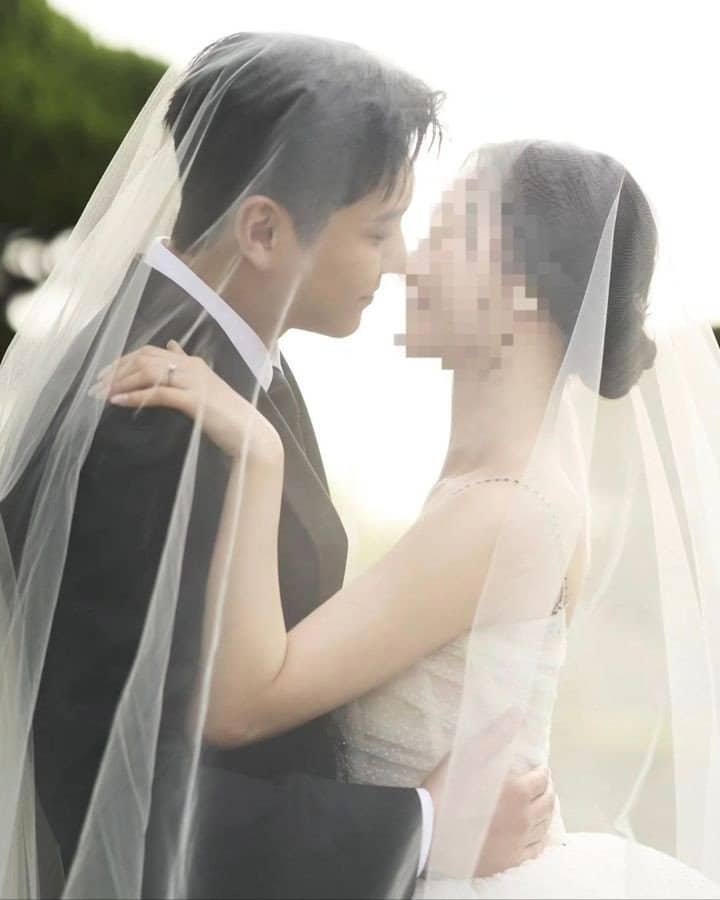 Бывший участник группы FTISLAND, актер Сон Сынхён, поделился своими свадебными фотографиями