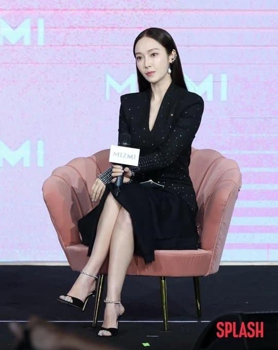 Джессика ошеломляет красотой на мероприятии бренда MIZMI в Тайбэе