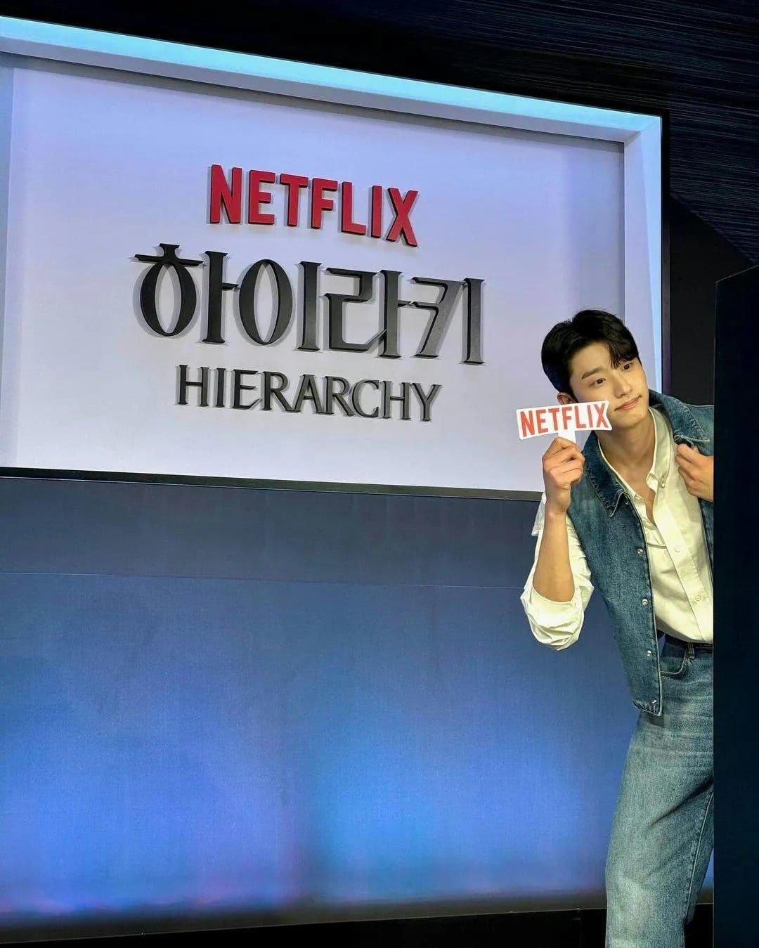 [ИНТЕРВЬЮ] 10 вопросов с Ким Джэ Воном — ведущим актёром новой дорамы от Netflix "Иерархия"