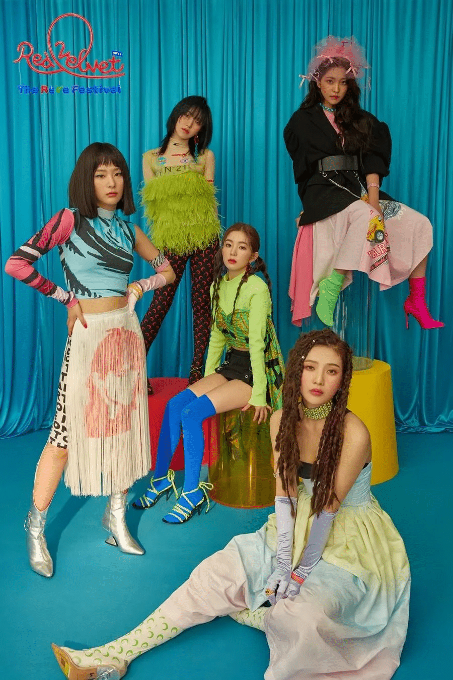 Концепты Red Velvet до и после ухода Мин Хи Джин из SM Entertainment вызвали жаркие споры