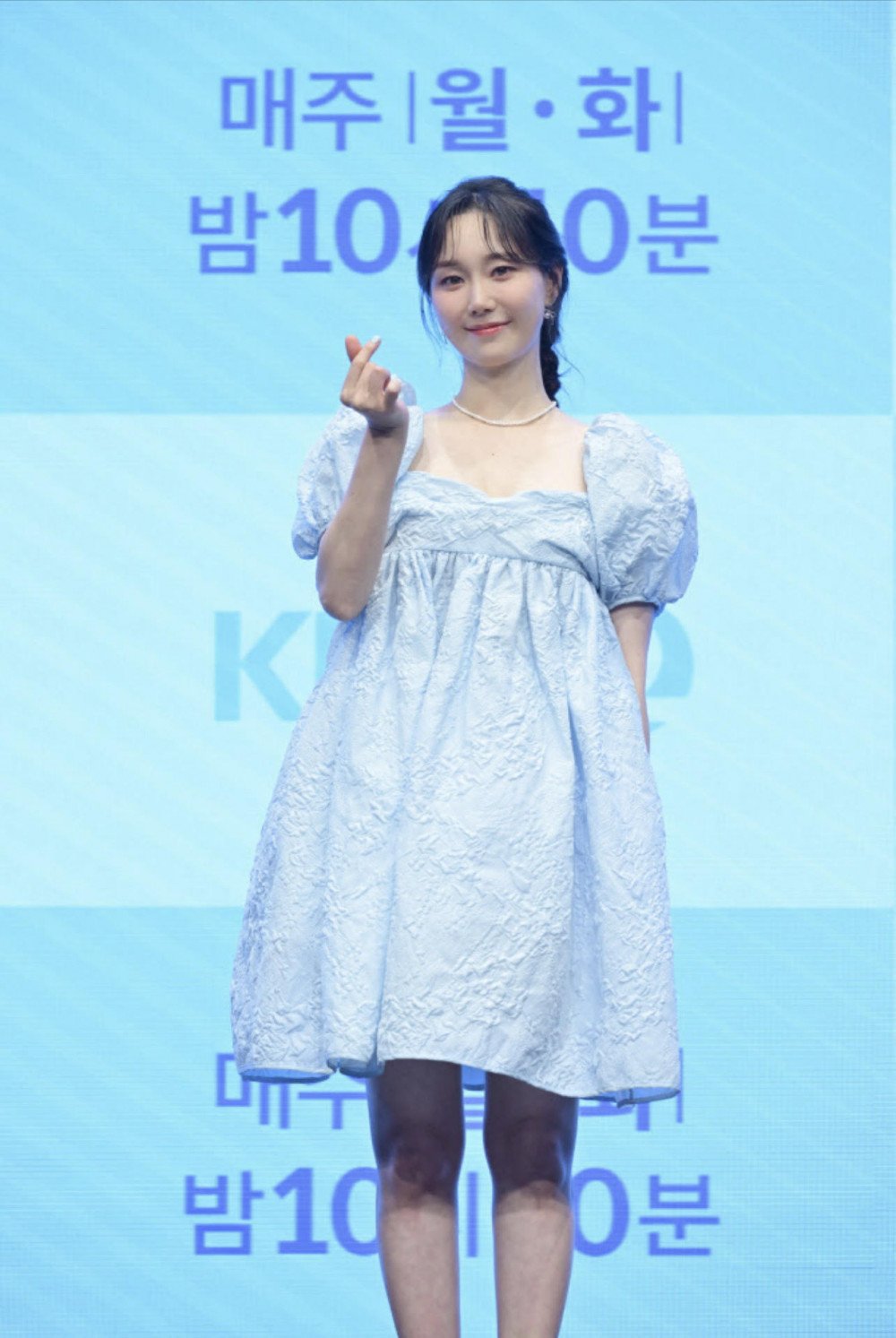 Актриса Ли Ю Ён объявила о браке и беременности после финала дорамы «Относись ко мне небрежно»