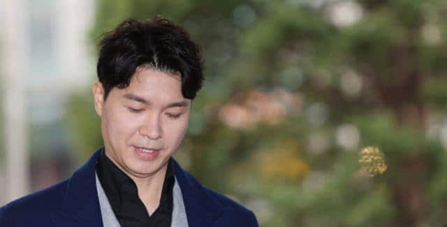 Почему корейские знаменитости часто ввязываются в семейные финансовые войны