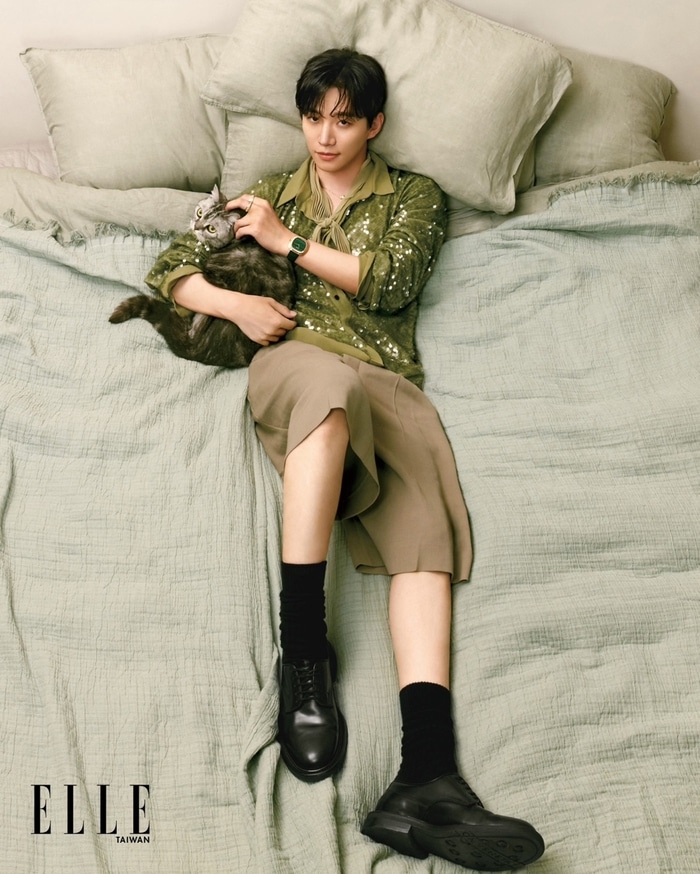 Ли Чуно украсил обложку журнала Elle Taiwan