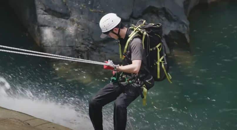 Ван Ибо в документальном проекте Discovery channel исследует дикую природу в экстремальных условиях