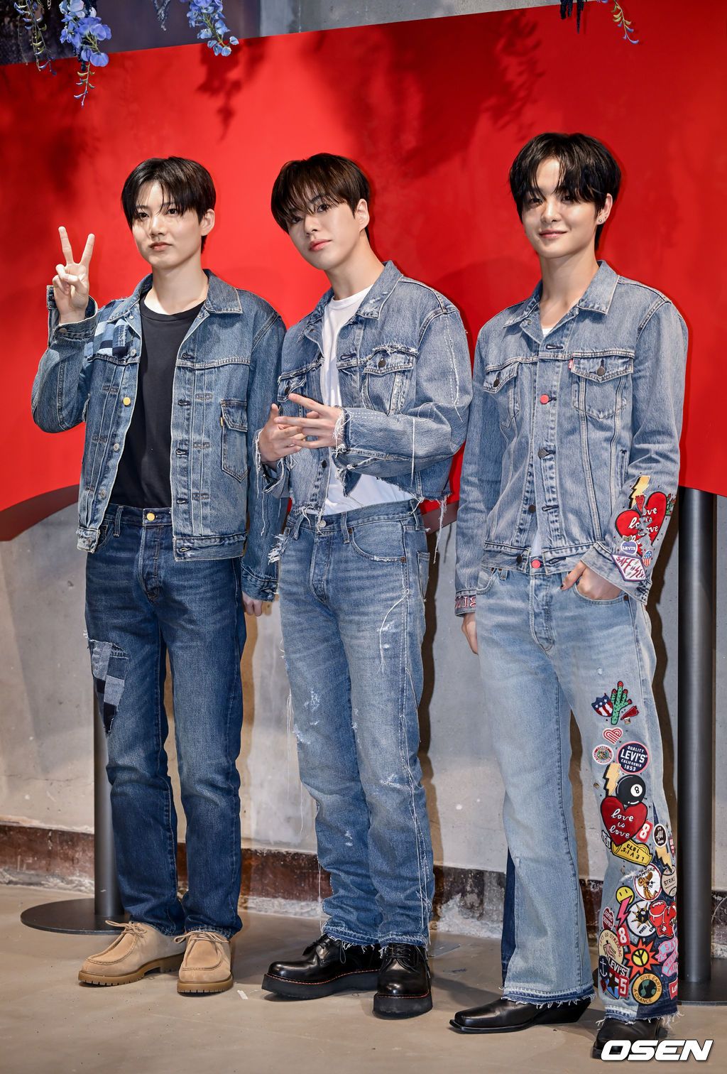 Чеён из TWICE, Сыльги из Red Velvet и другие на открытии поп-ап магазина LEVI'S JEANS