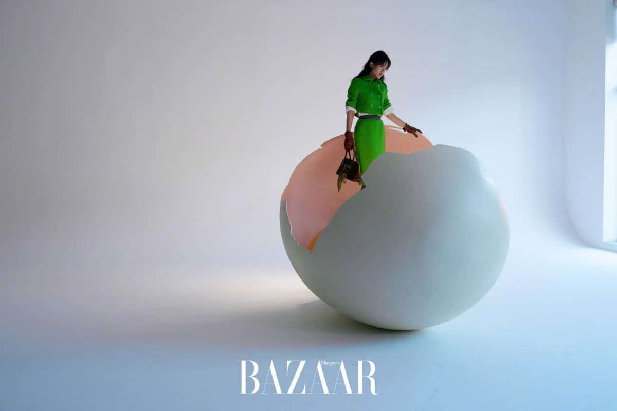 Лю Хао Цунь и Чжао Цзинь Май на обложке сентябрьского выпуска Harper's BAZAAR