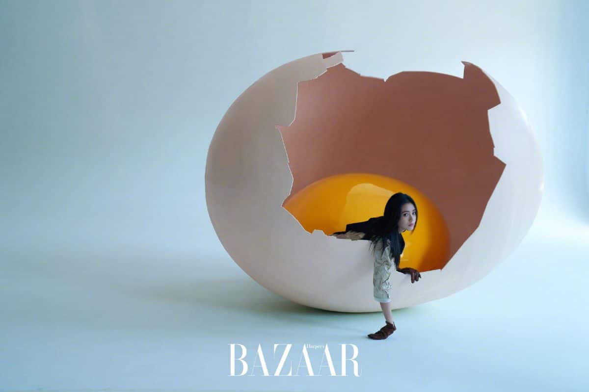 Лю Хао Цунь и Чжао Цзинь Май на обложке сентябрьского выпуска Harper's BAZAAR